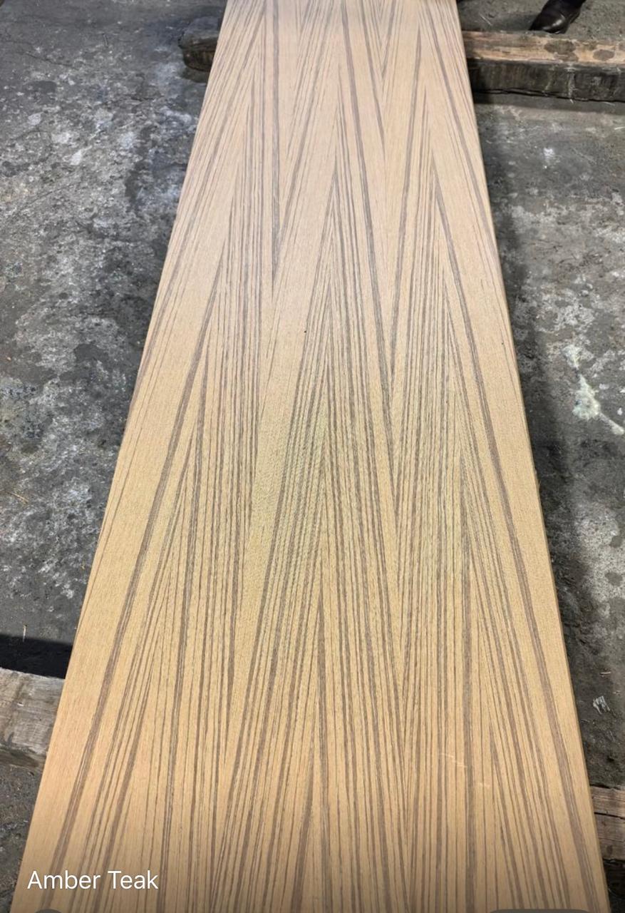 WOOD VENEER DG4 8'X4' SHEET